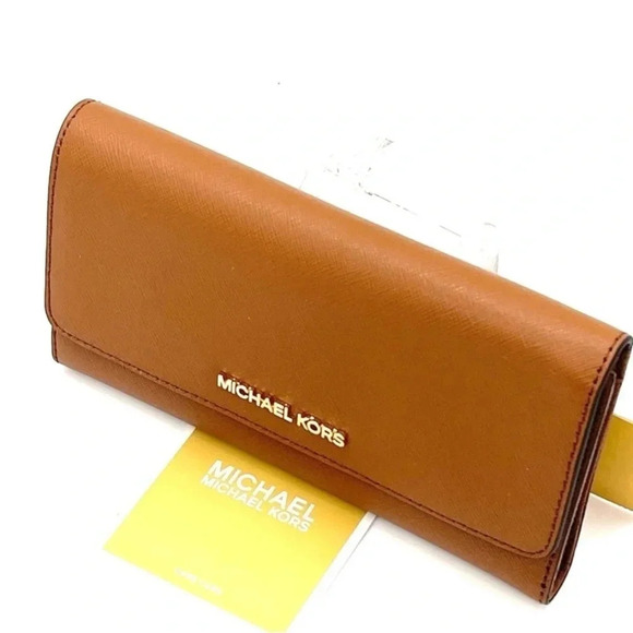 Michael Kors Large Large Quilted Trifold Wallet Pink/Gold - Picture 3 of 8